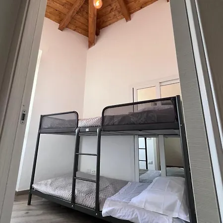 Casa Anxur * تيراتشينا